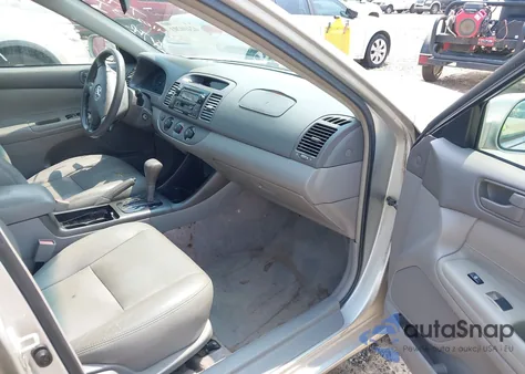 2002 Toyota Camry Le из США, поврежденный, VIN 4T1BE32K92U604485